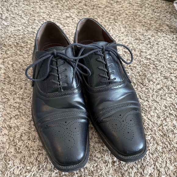 Classic Black Men\'s Dress Shoes